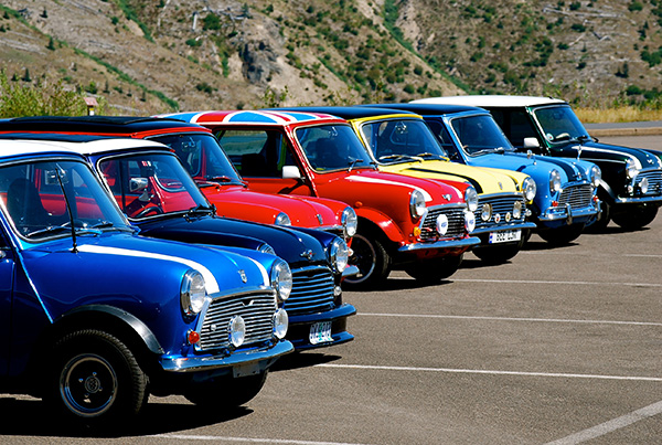 What’s the History Behind the Iconic Mini Cooper Design?