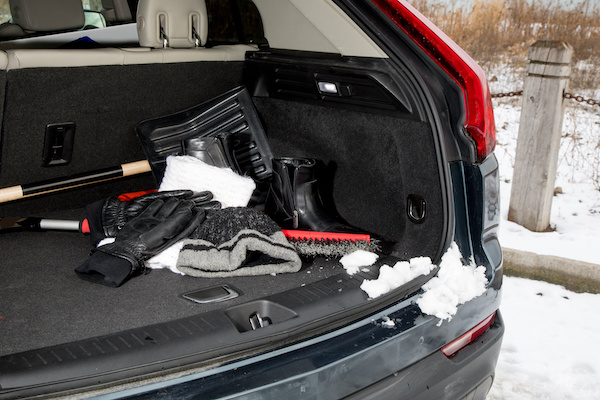 Winter Must-Haves to Store In Your Trunk 